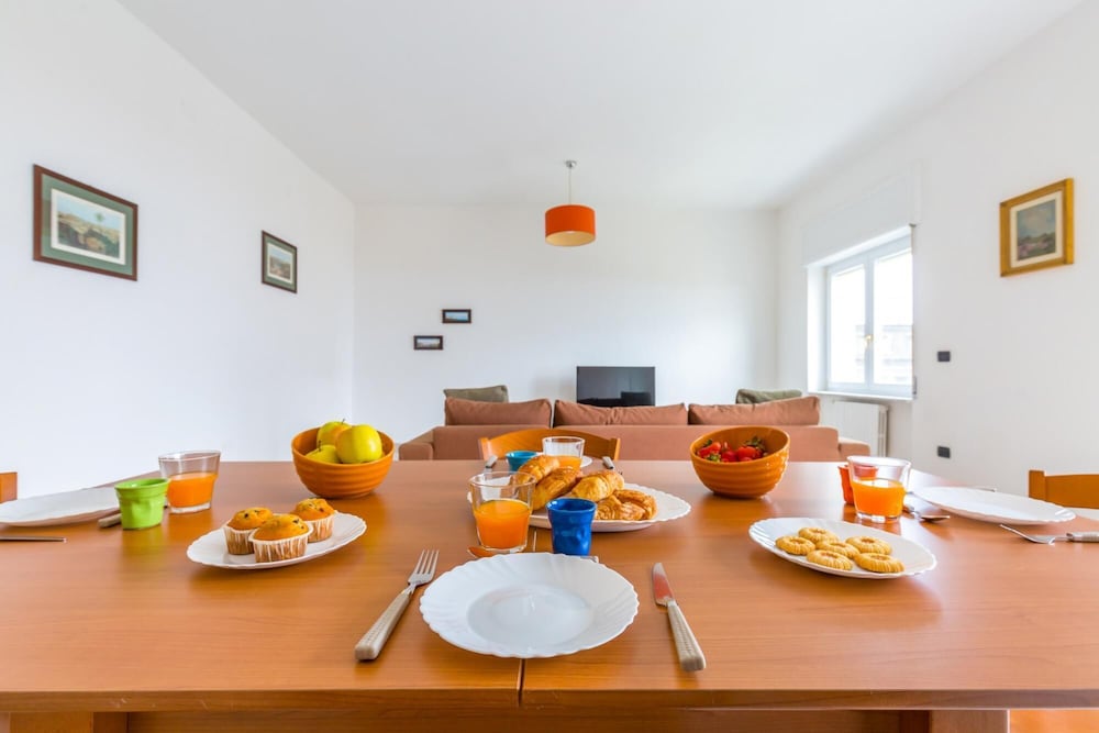 Posillipo Bright Apartment With Parking Space