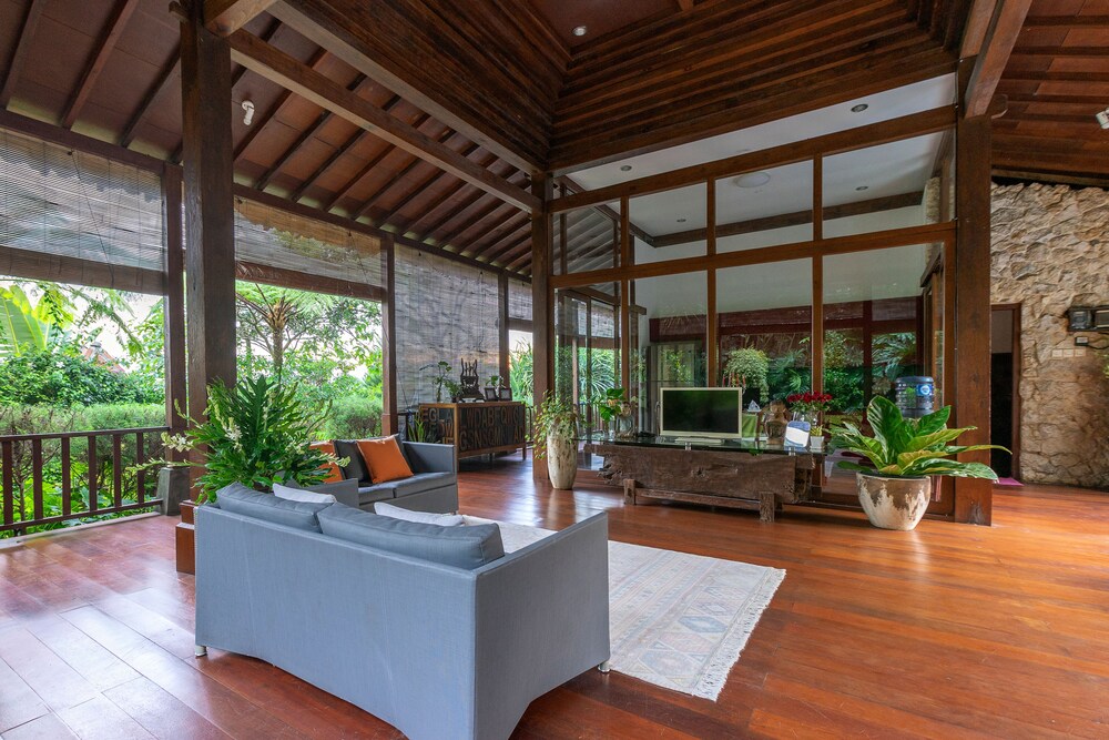 Villa Mulyono