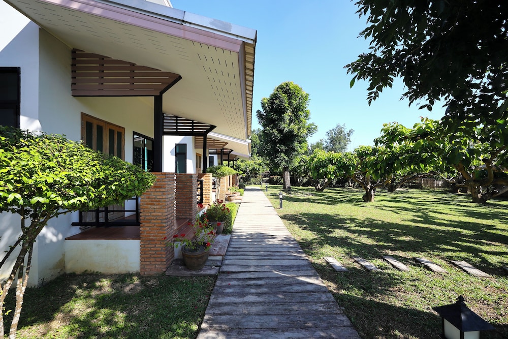Chiang Mai Garden Bungalows