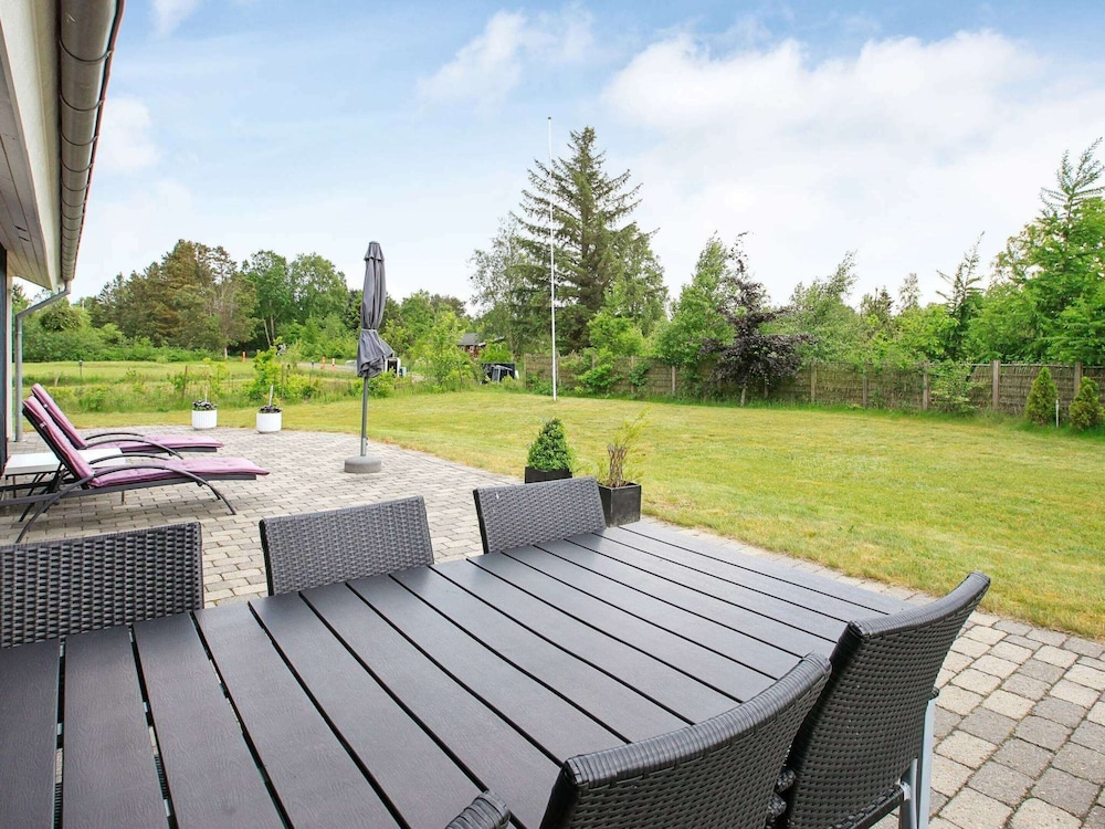 6 Person Holiday Home in Jerup