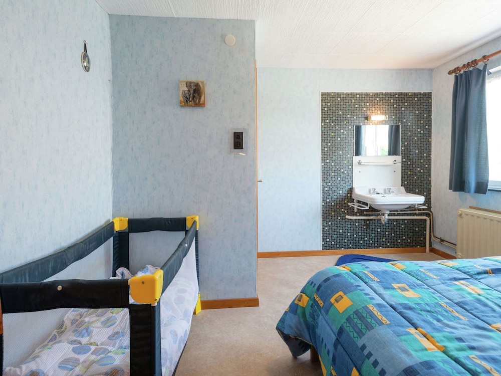 Spacious Holiday Home With Large Garden