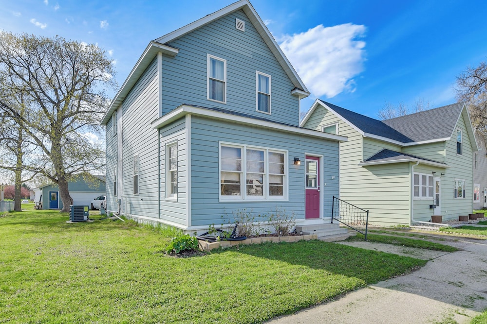 Modern Casselton Vacation Rental: 22 Mi to Fargo! view 4