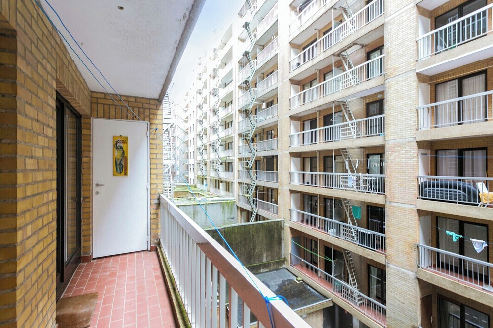 Apartment With 2 Rooms and Terrace
