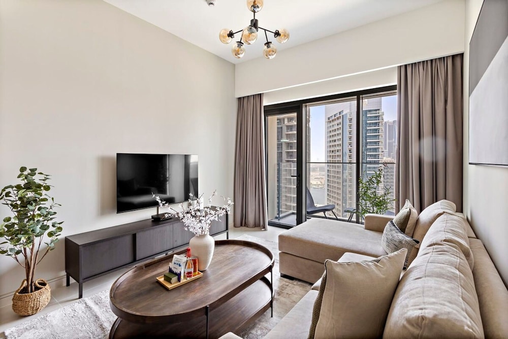 Silkhaus Sophisticated Premium Tower in Downtown