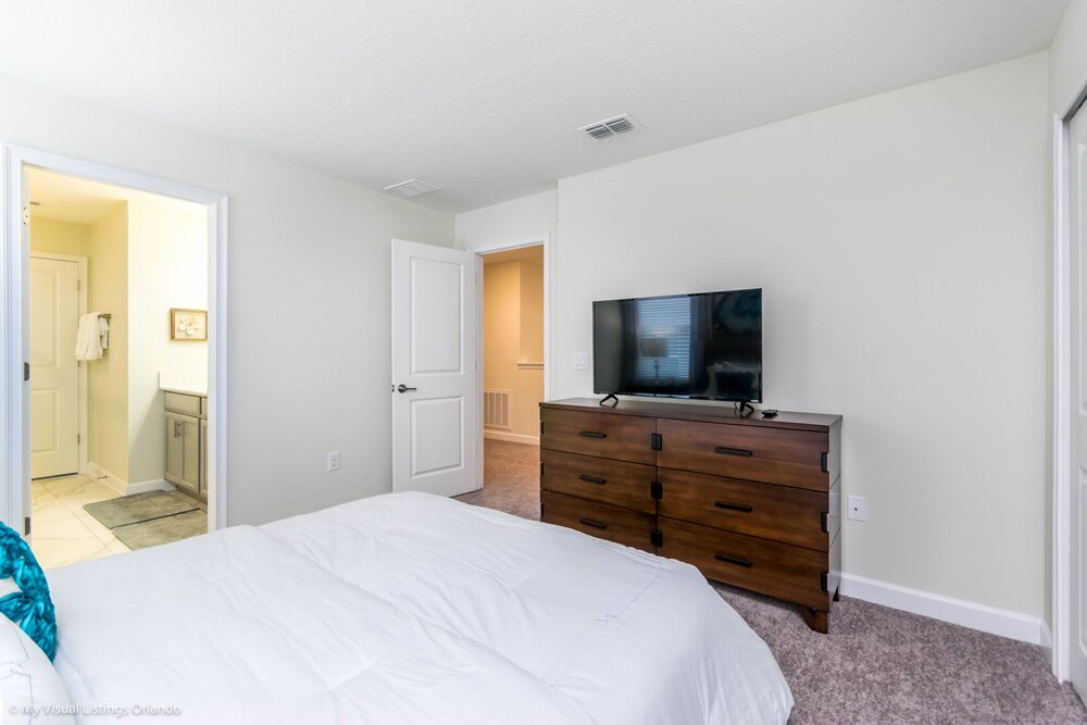 8 Bedroom Champions Gate Villa view 2