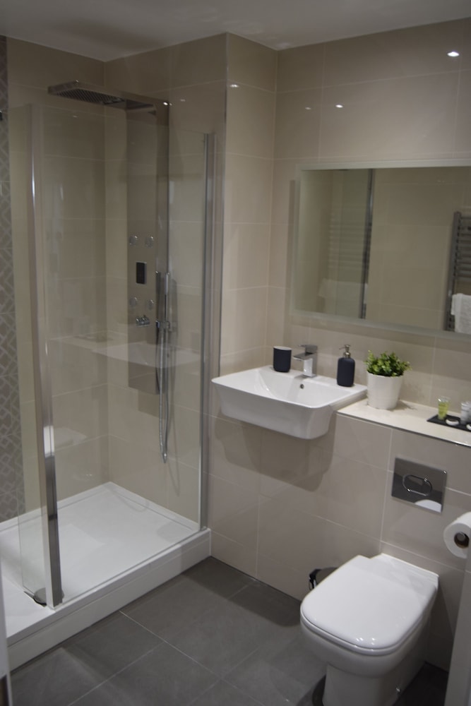 Morland House Apartments