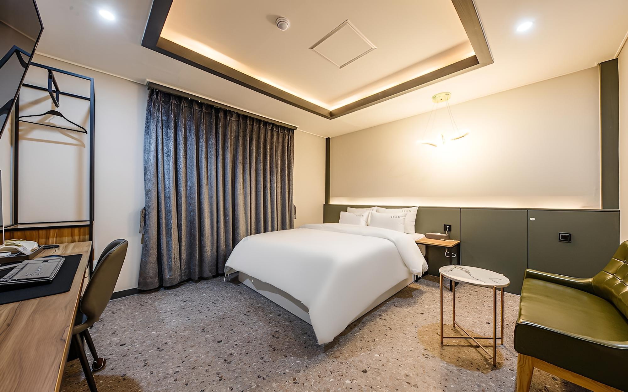 Cheongju Hotel Leon view 3