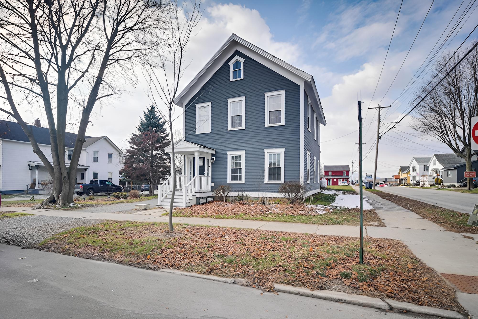 Updated Home in Heart of Rutland, Near Slopes view 2