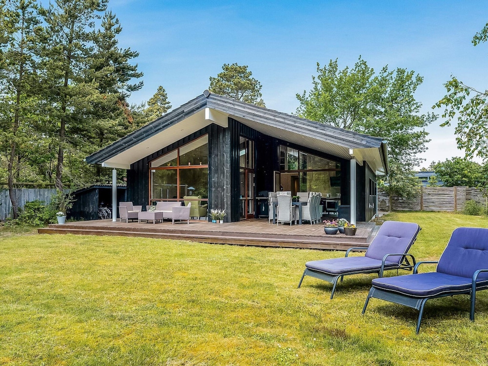 5 Star Holiday Home in Vaeggerlose