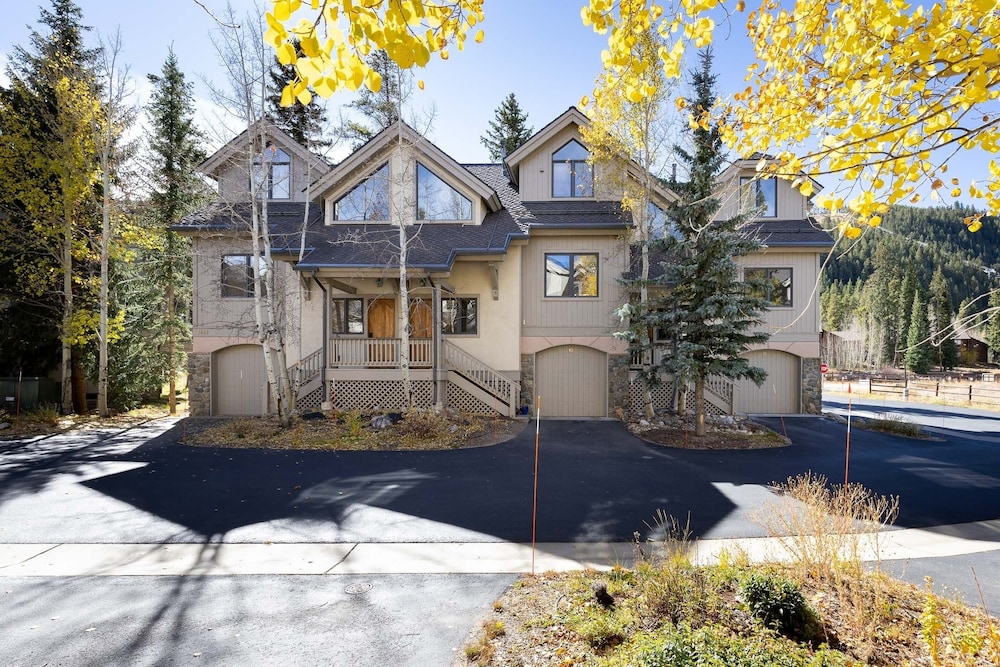 2985 Ironwood Townhomes