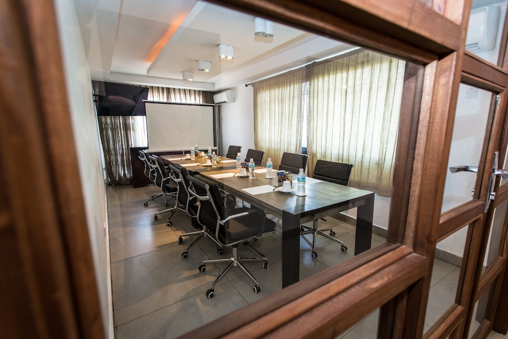 meeting & event spaces