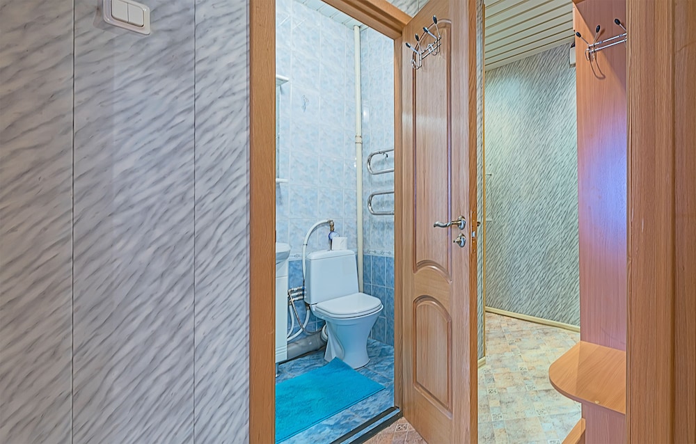 FlatHome24 on Yaroslavskiy 38