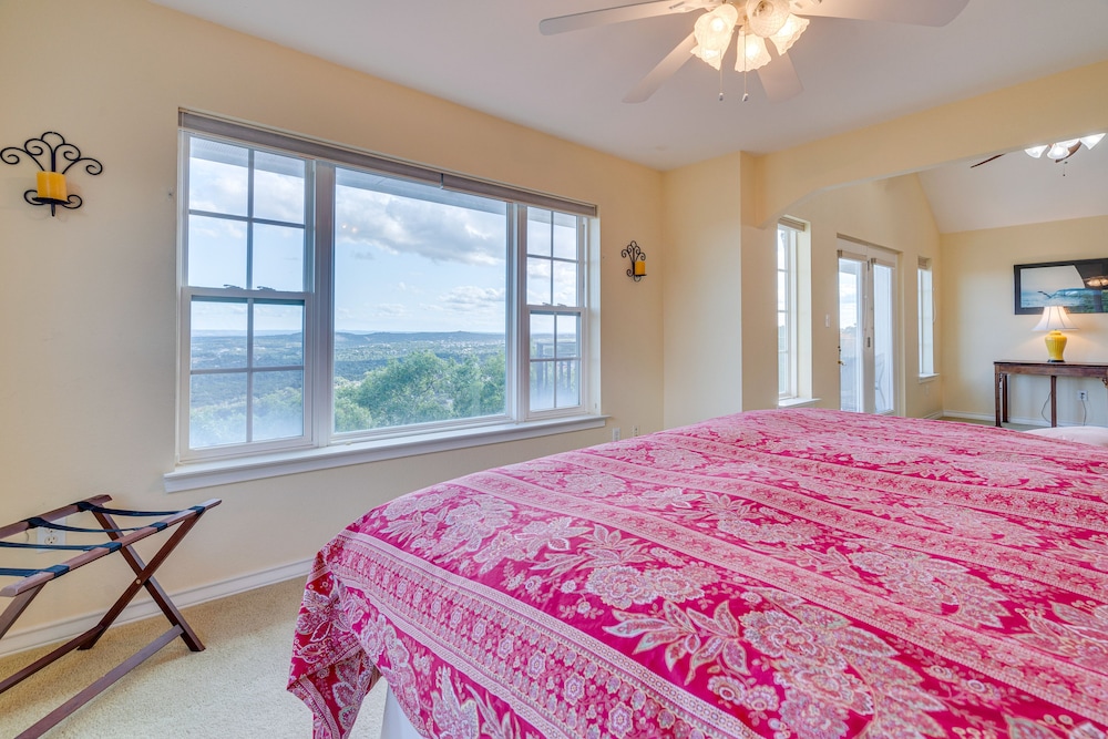 Jonestown Retreat w/ Deck: 6 Mi to Lake Travis! - Property Image 24