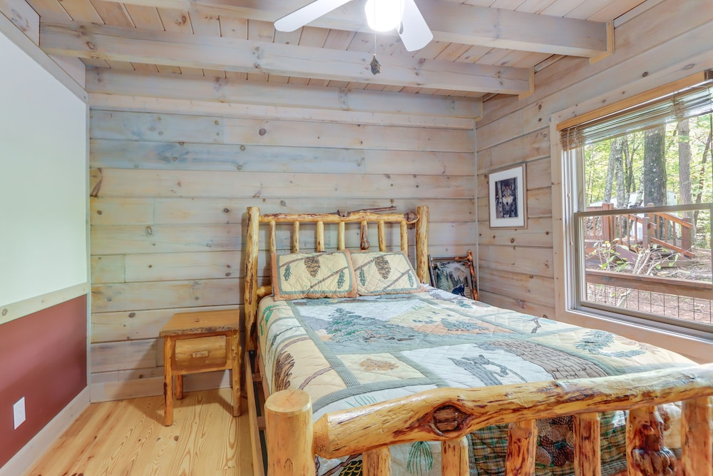 Cozy Cherry Log Cabin w/ Hot Tub & Mountain Views! view 5