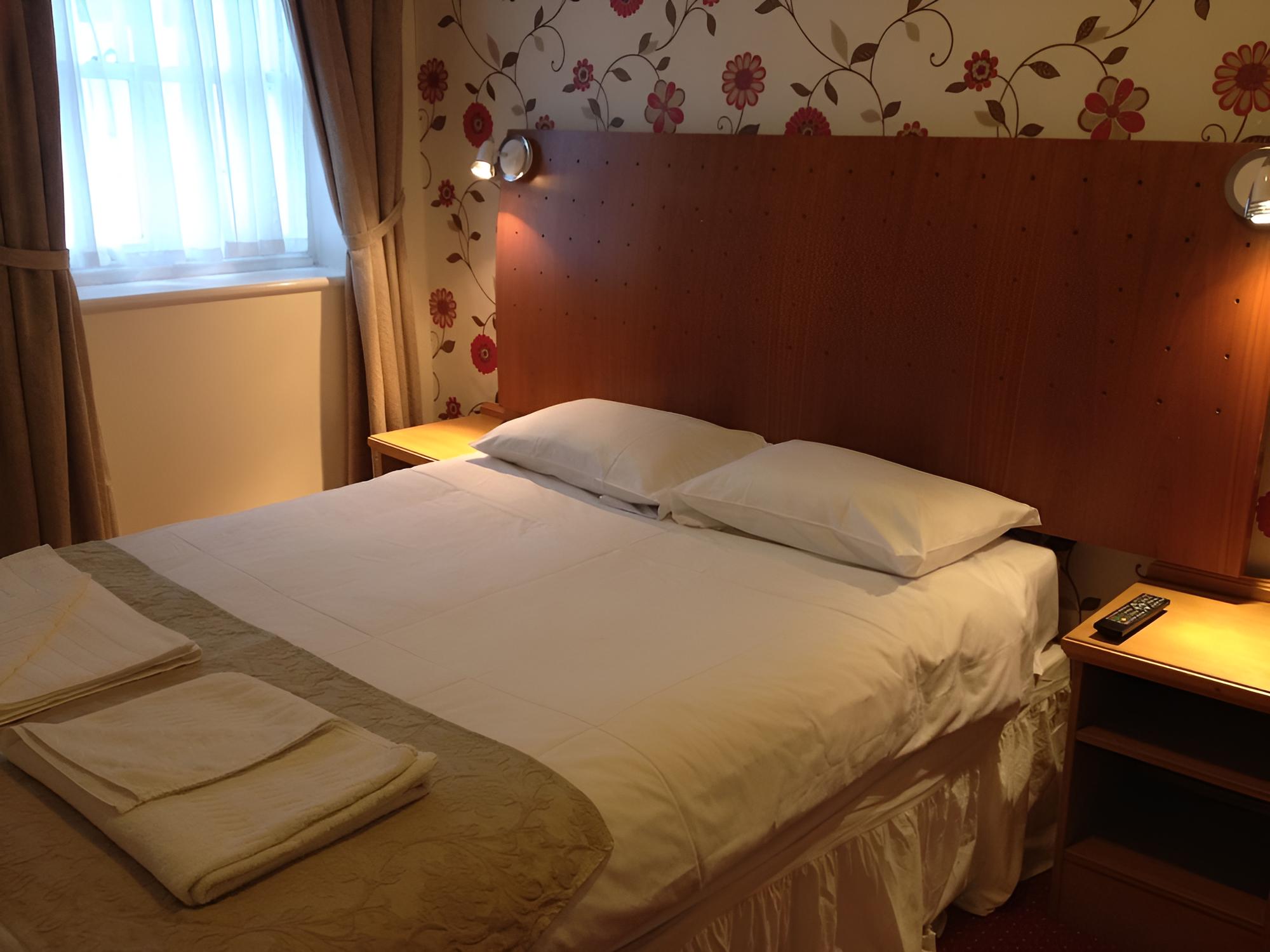Savoy Court Hotel view 5