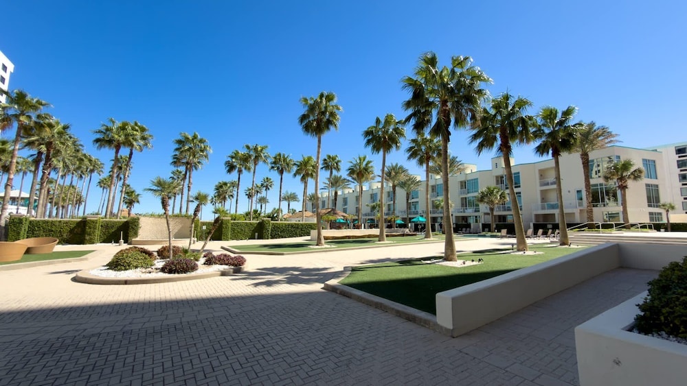Penthouse Jr Unrivaled Luxury Insane Views 3 Bedroom Apts