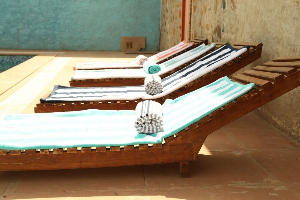 Van Chhavi Resort