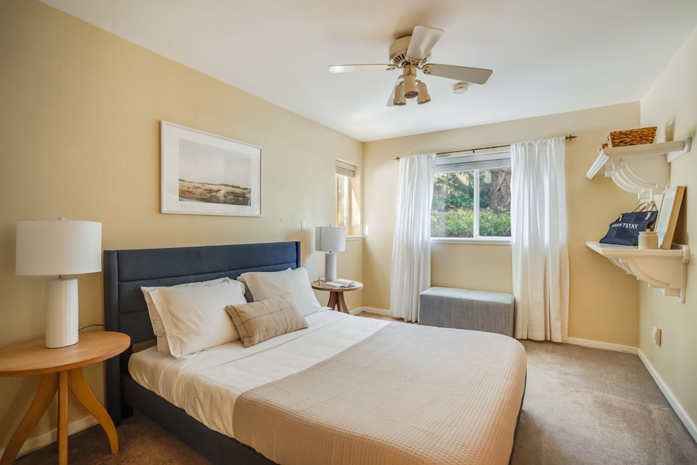 Le n by Avantstay Private Breathtaking Character Cottage w Pool Hot Tub