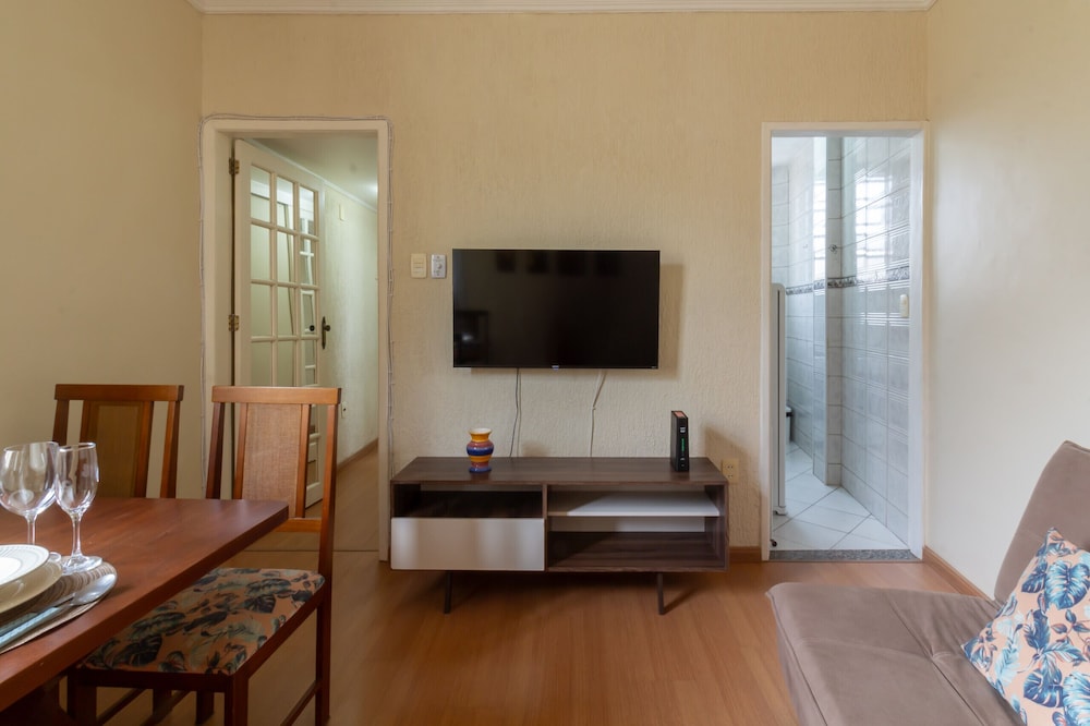 8 Minutes From Copacabana Beach Br1010