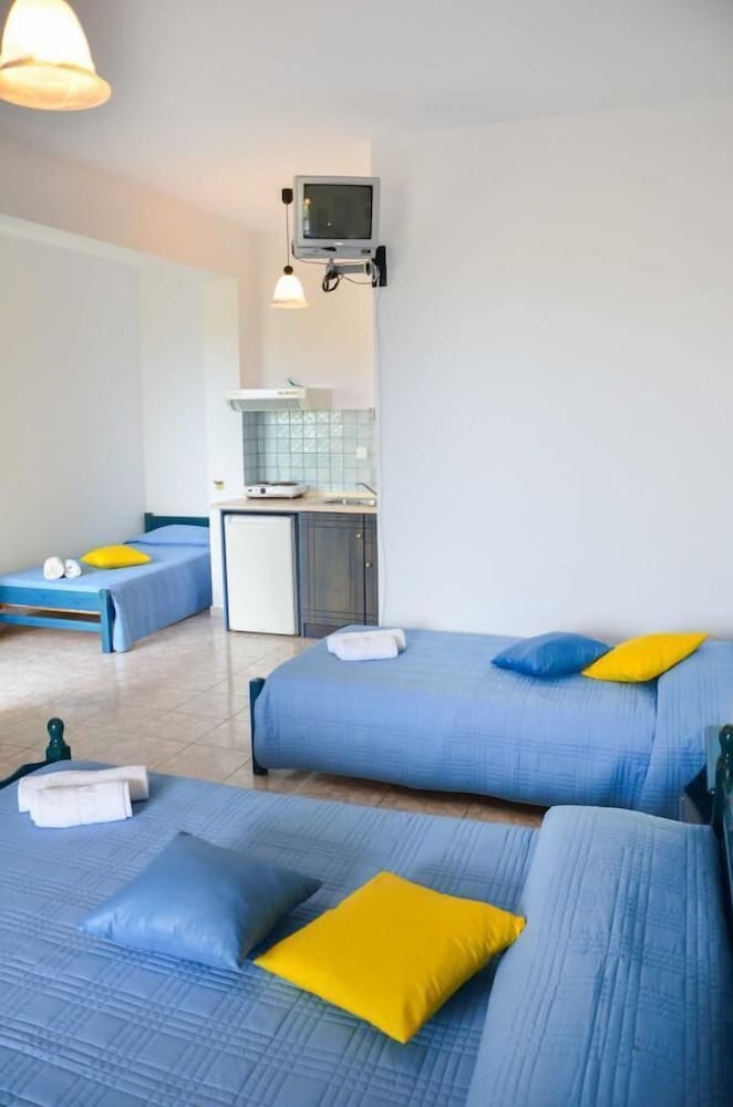 Dina Hotel