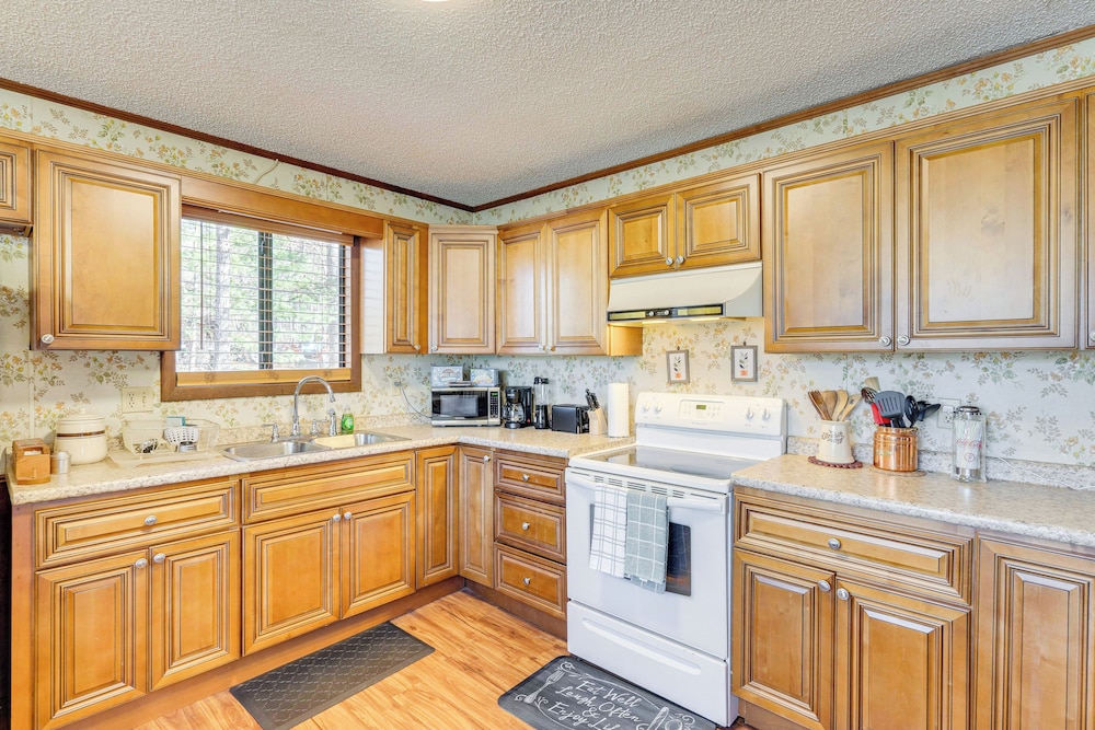 Birdwatching, Board Games & Bbqs: Cabin in Murphy!
