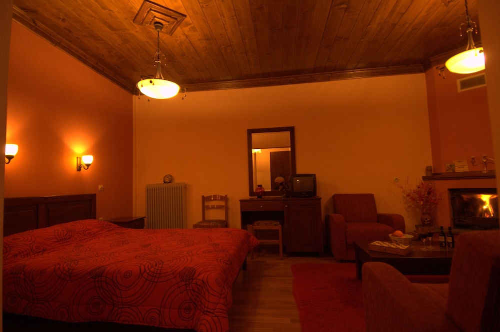 Kroupi Hotel