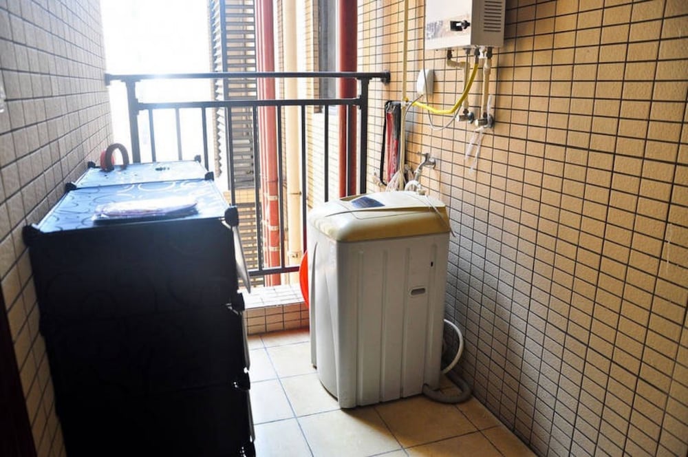 Yi Jia Ren Hostel