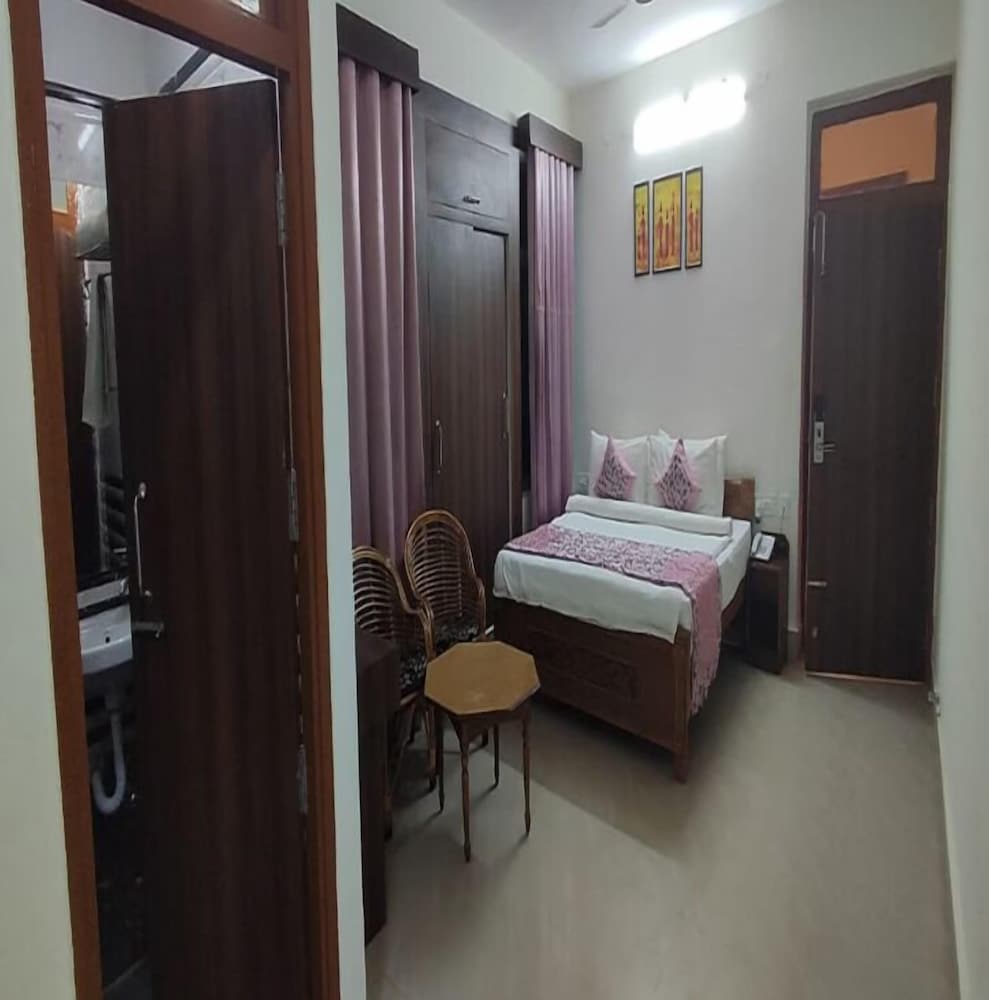 Panache Inn Kaimur Vihar