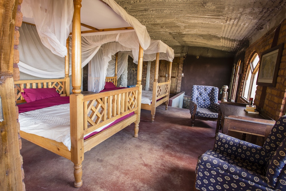Boundary Hill Lodge