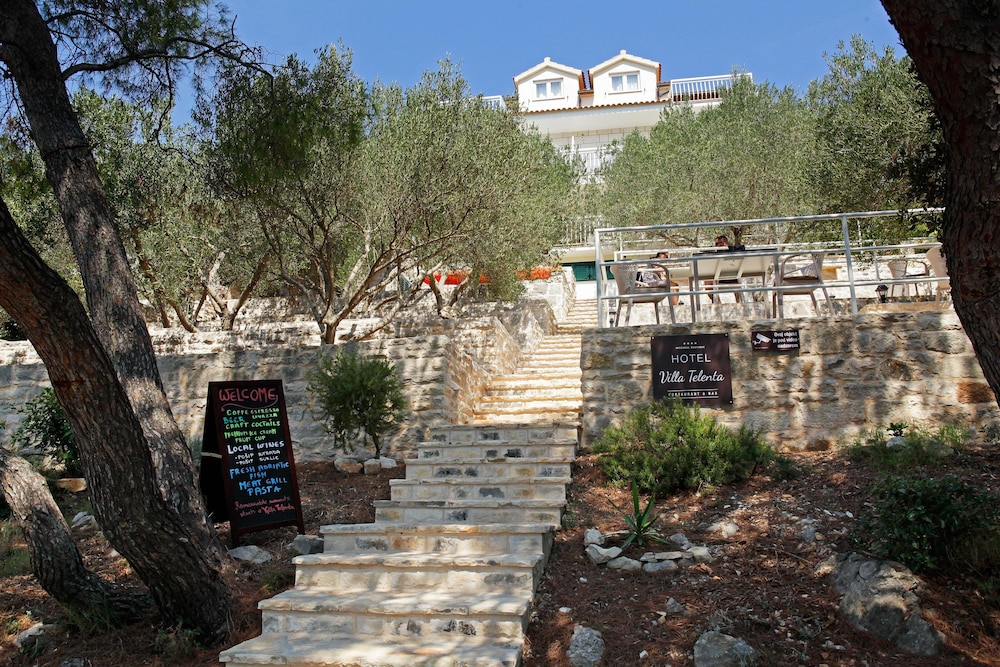 Hotel Villa Telenta - Image 1