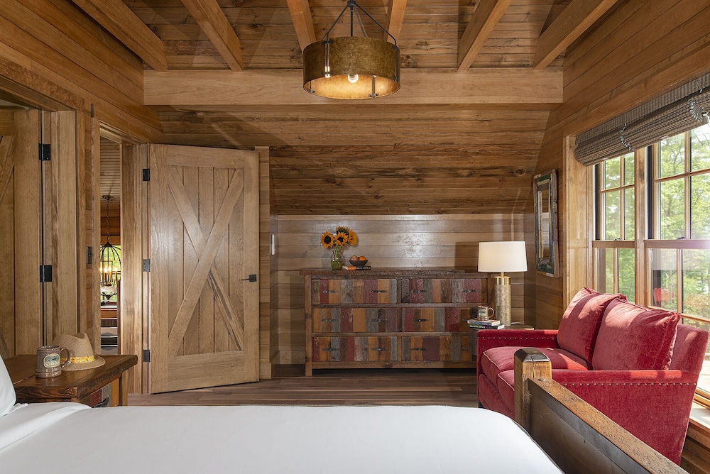 The Mountain Top Inn & Resort