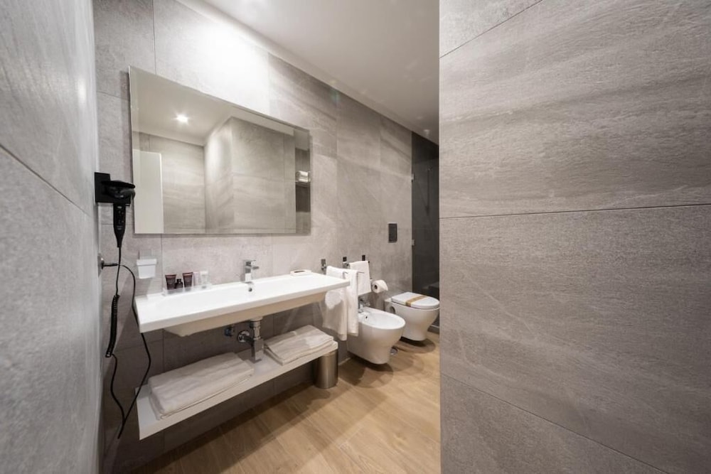 Alma Suites