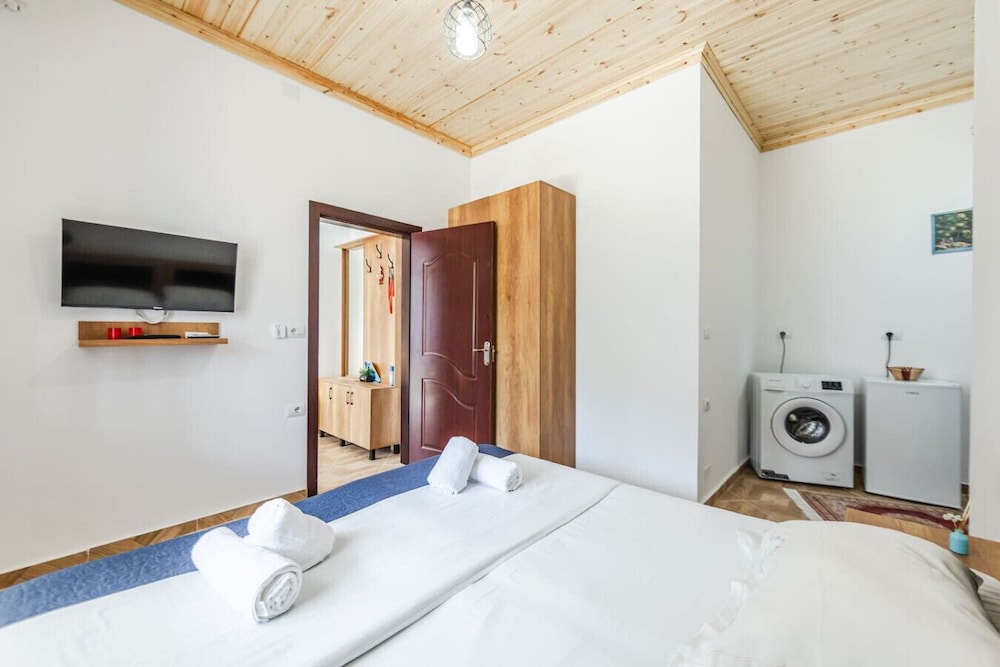 Saraci Rooms 1 in Gjirokast r