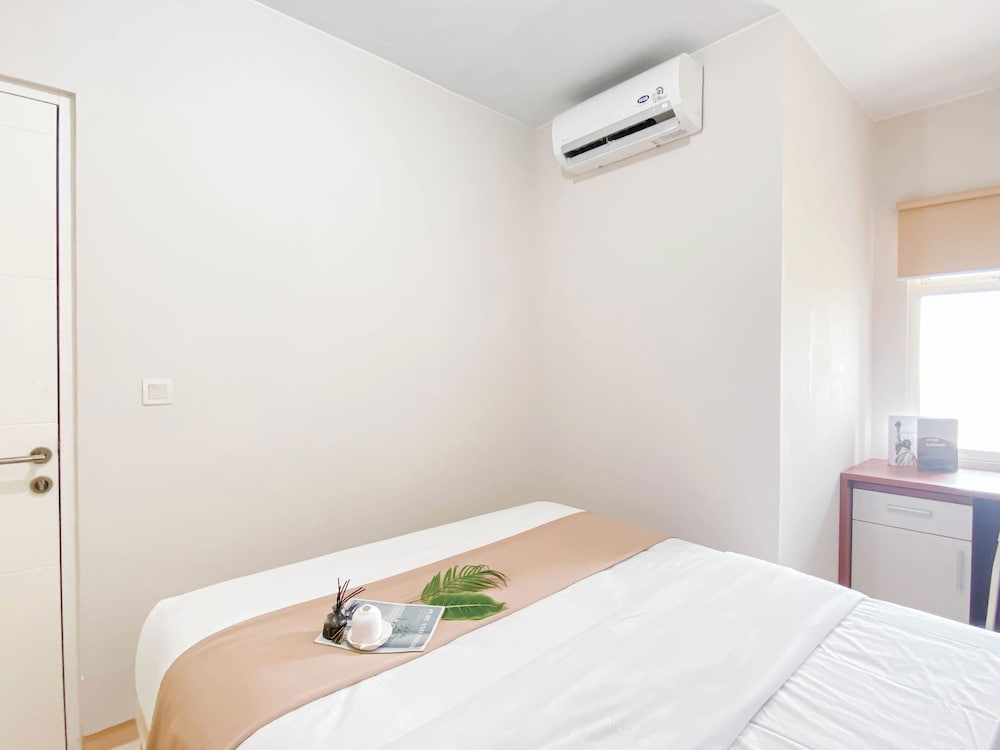 Good And Comfy 2Br At Springlake Summarecon Bekasi Apartment