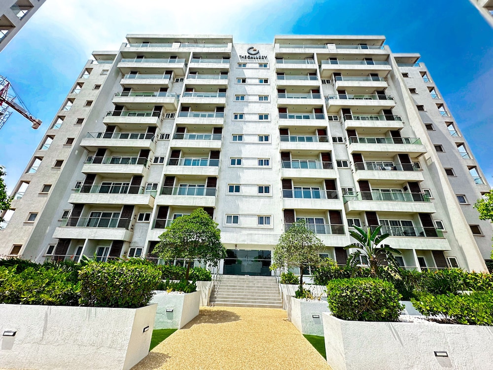 The Gallery Apartment