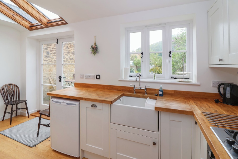 Two Towers Cottage
