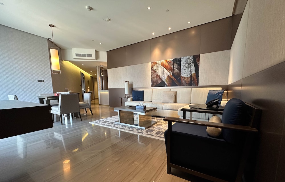 Manzil-Elegant 1BR Apt near Dubai Frame