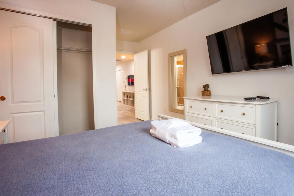 Stay Next Door to Disney at Windsor at Westside