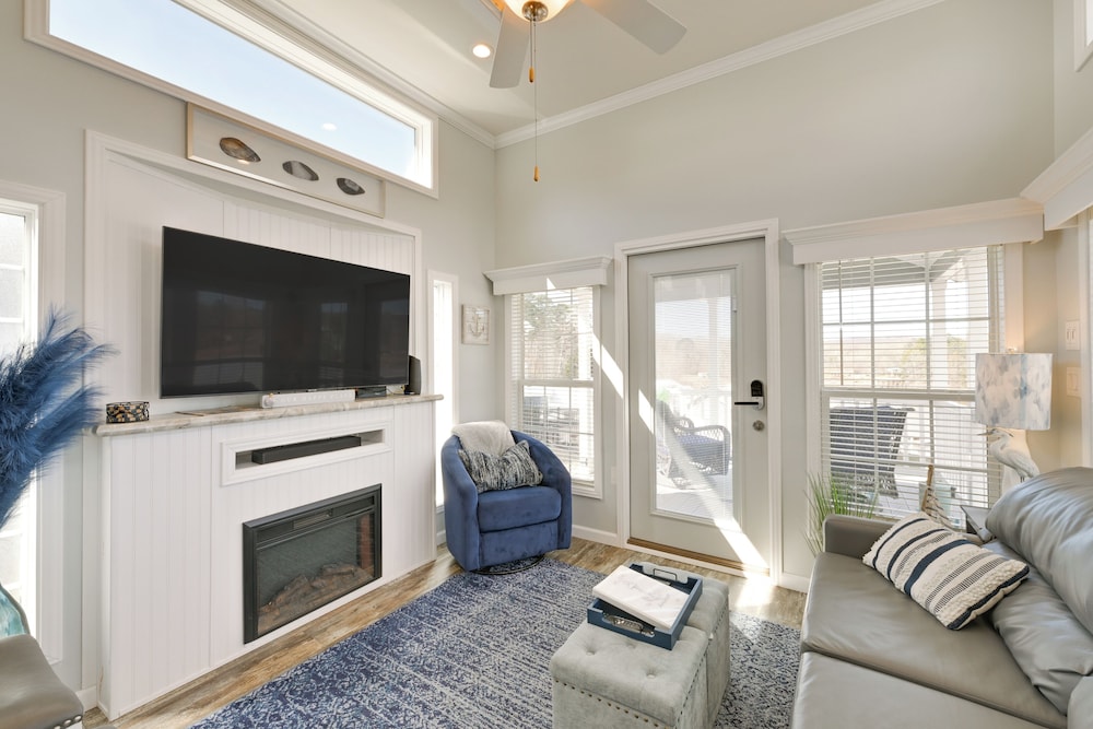 Boat & Fish: Waterfront Gem in Sherrills Ford!