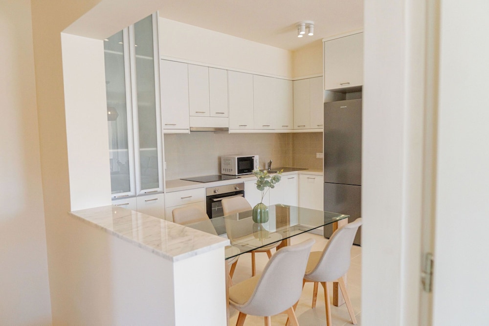 Phaedrus Living: Seaside Thalassa Cretan 102