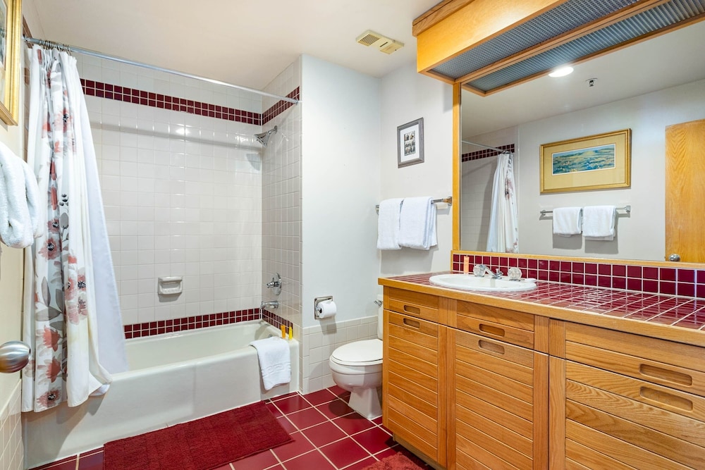Keystone Ski Resort CO - Slopeside Lodging