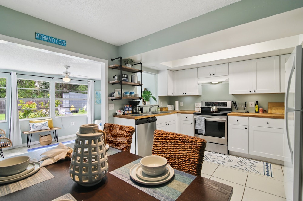 Crystal Blue Haven 3 Bedroom Cottage