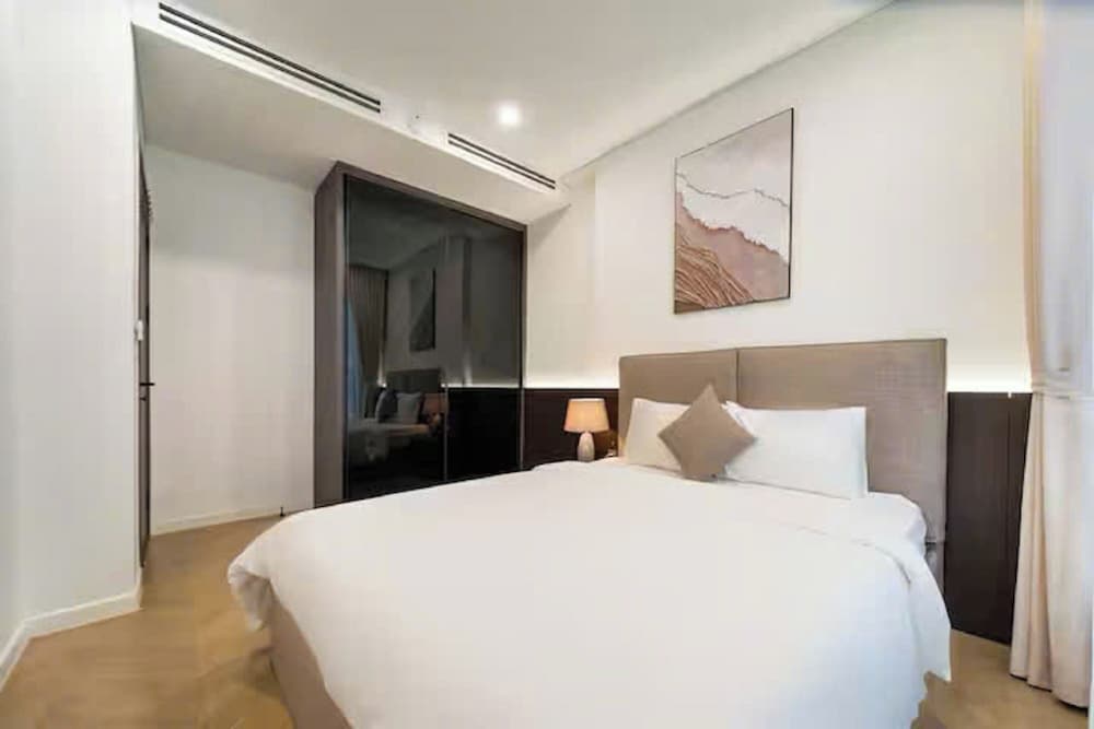 Kluxstay Lumiere Riverside Residence