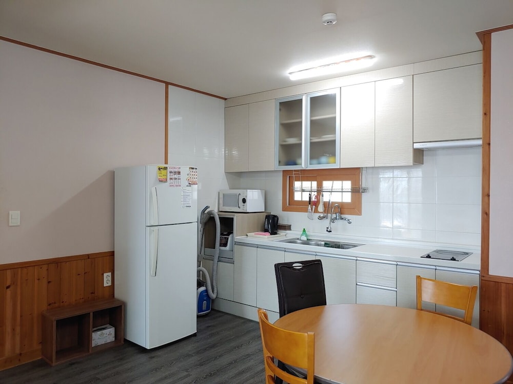 Gyul House
