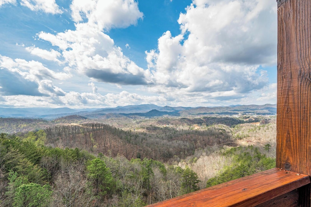 Lookout Lodge