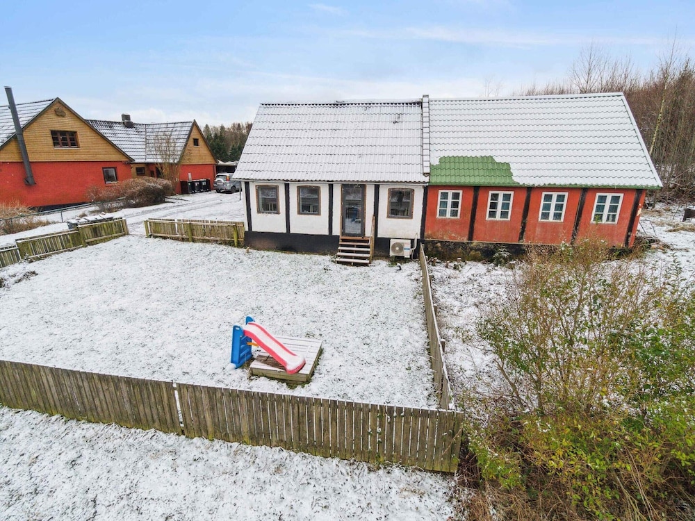 5 Star Holiday Home in Ronne