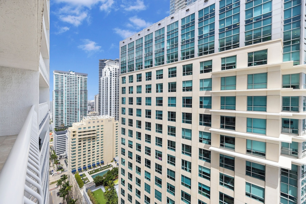 Modern Condos Located in Brickell