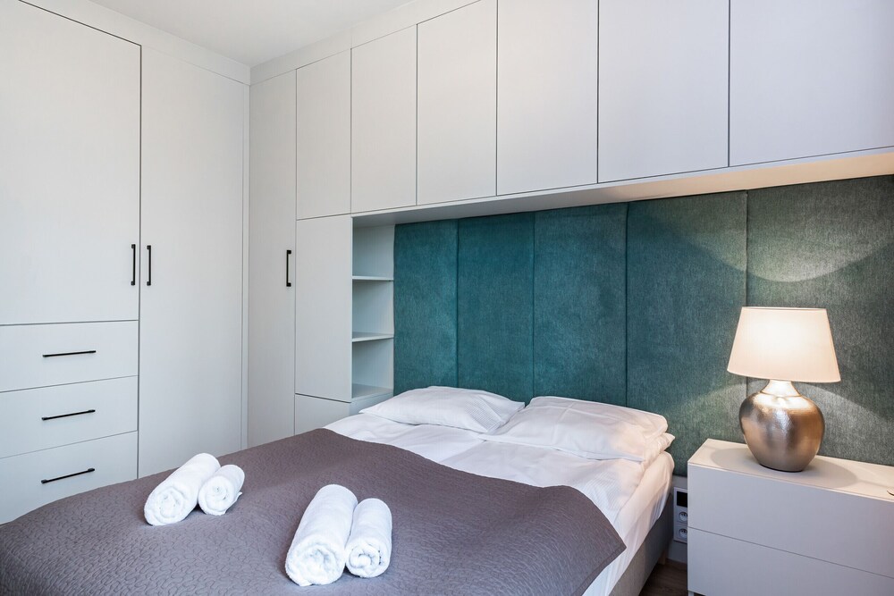 Fort Wola Apartments Warsaw by Renters view 3