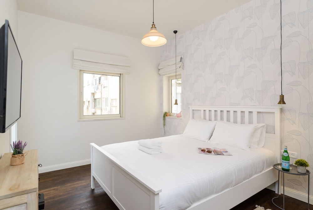 Arlo by TLV2RENT view 4