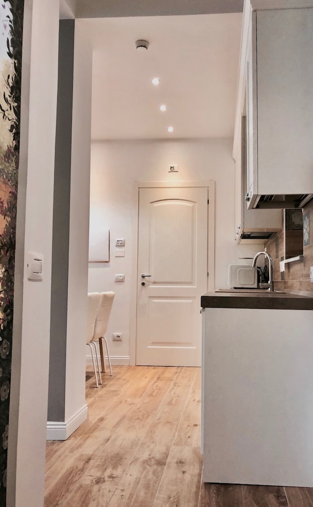 Audrey's Roman Holidays Suites&Rooms